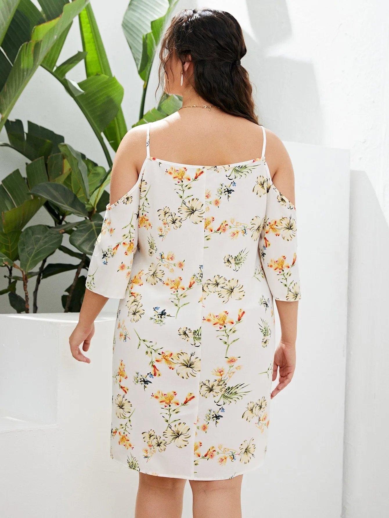 Boho Floral Cut Out Half Sleeve Cold Shoulder Straight Natural Short Plus Size Dress