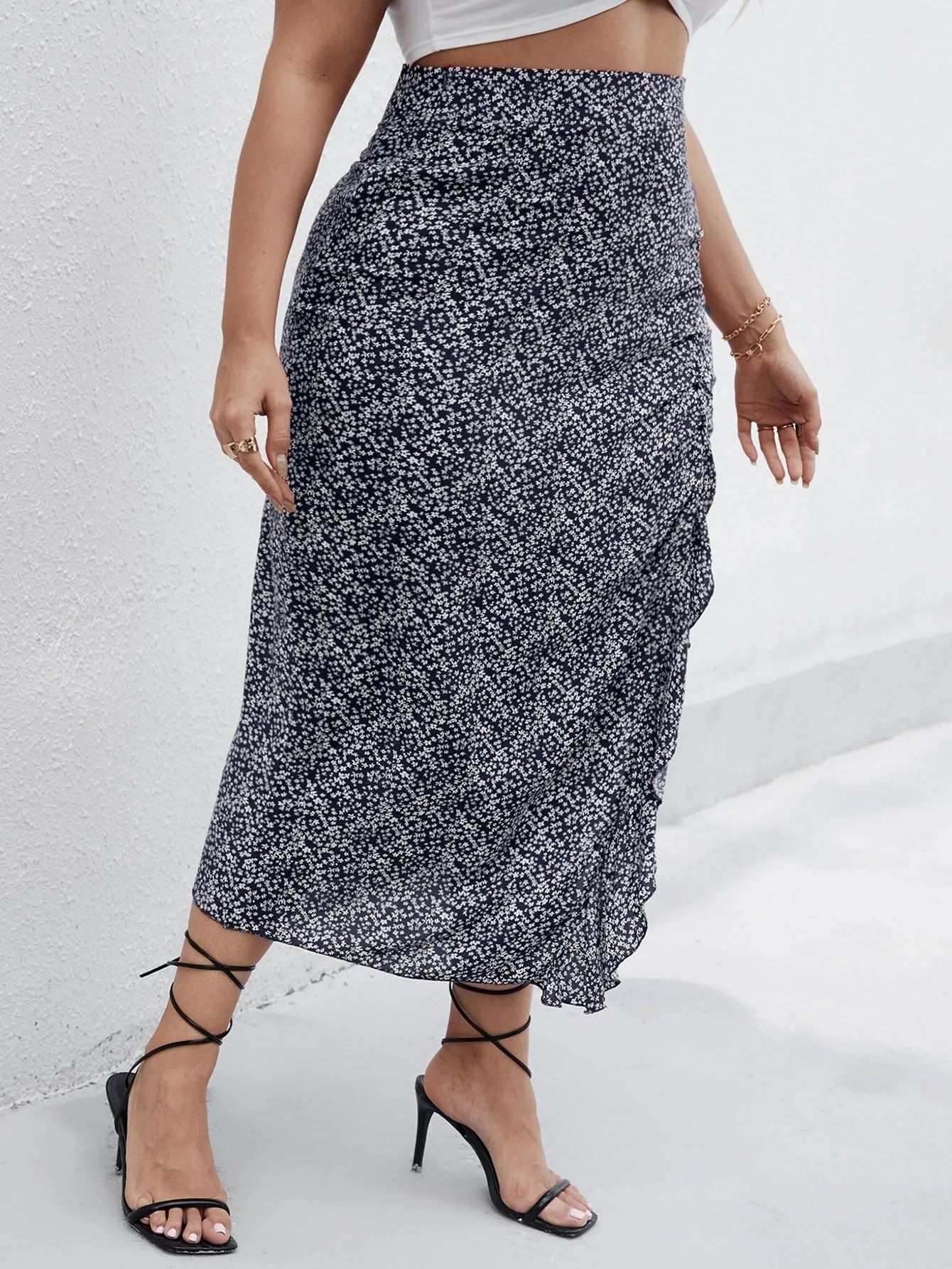 Ditsy Floral Split Thigh Long Plus Size Skirt