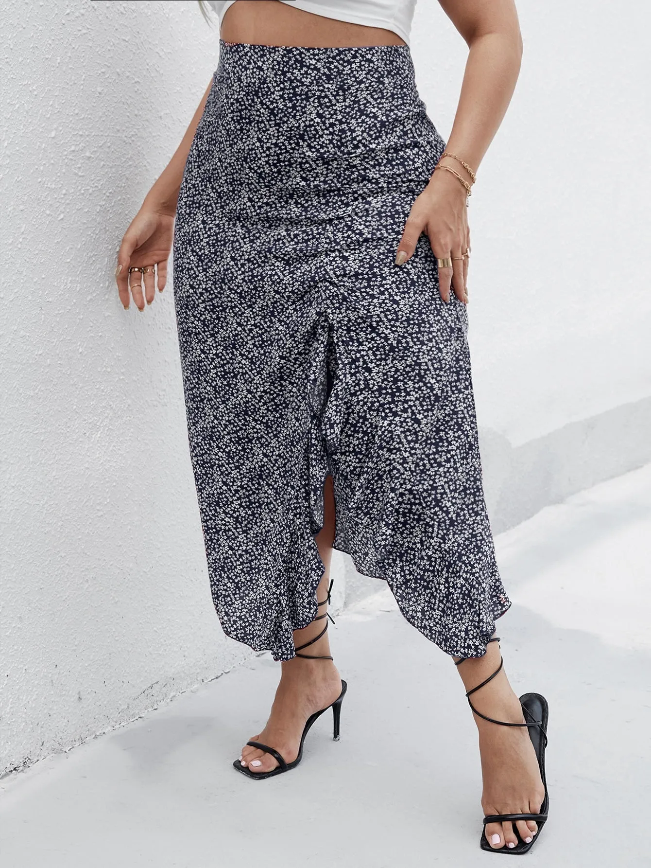 Ditsy Floral Split Thigh Long Plus Size Skirt