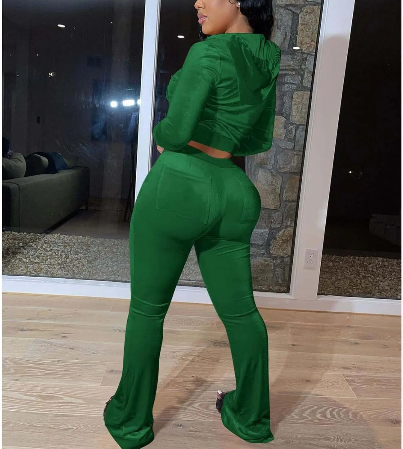 hlysgo Women's 2 Piece Velour Tracksuit Set Fall Long Sleeve Zipper Hoodie Cropped Jacket and Sweatpants Y2K Sweatsuit Set