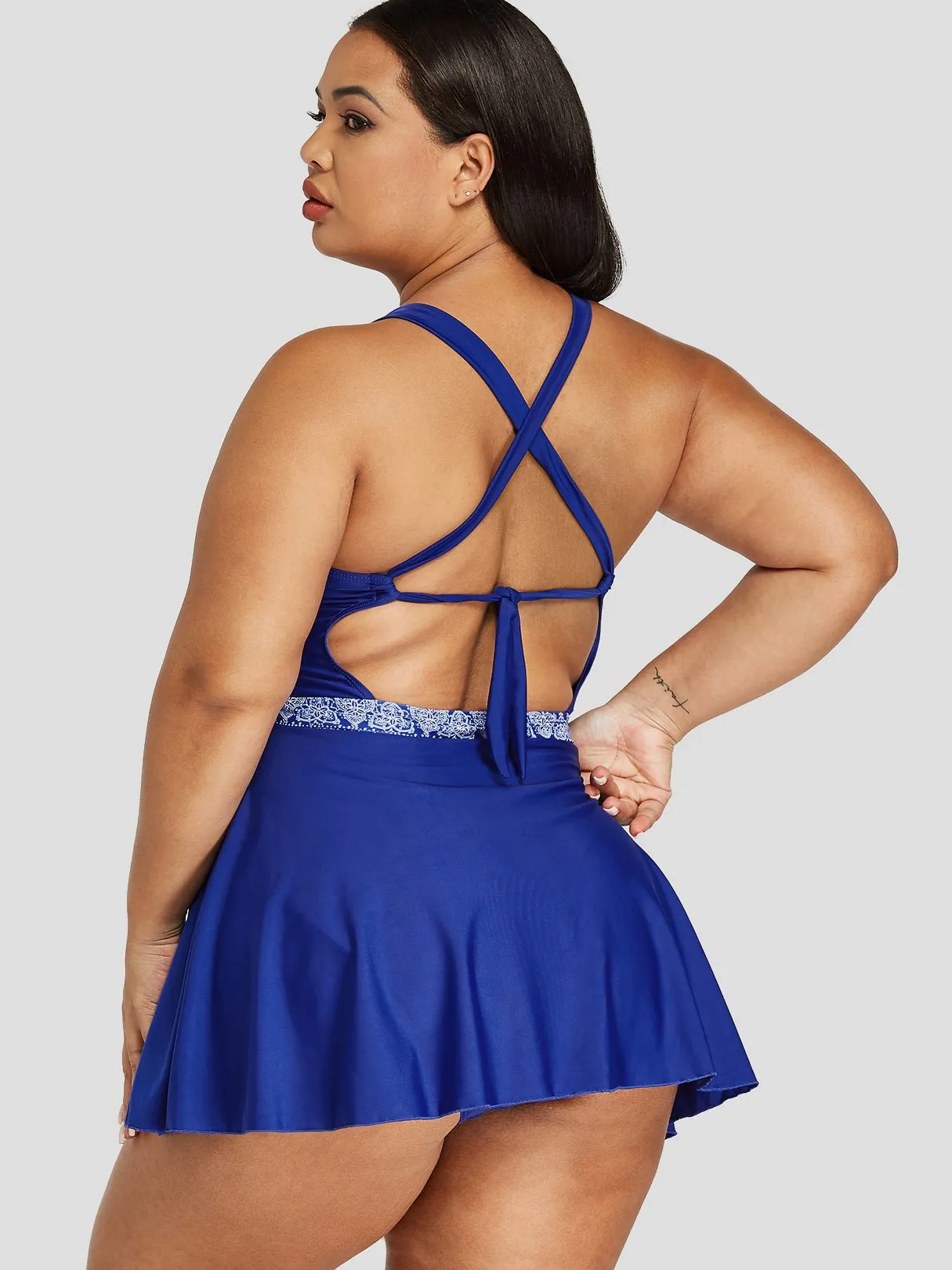 OEM ODM Halter Printed Backless See Through Self-Tie Sleeveless Blue Plus Size Swimwear