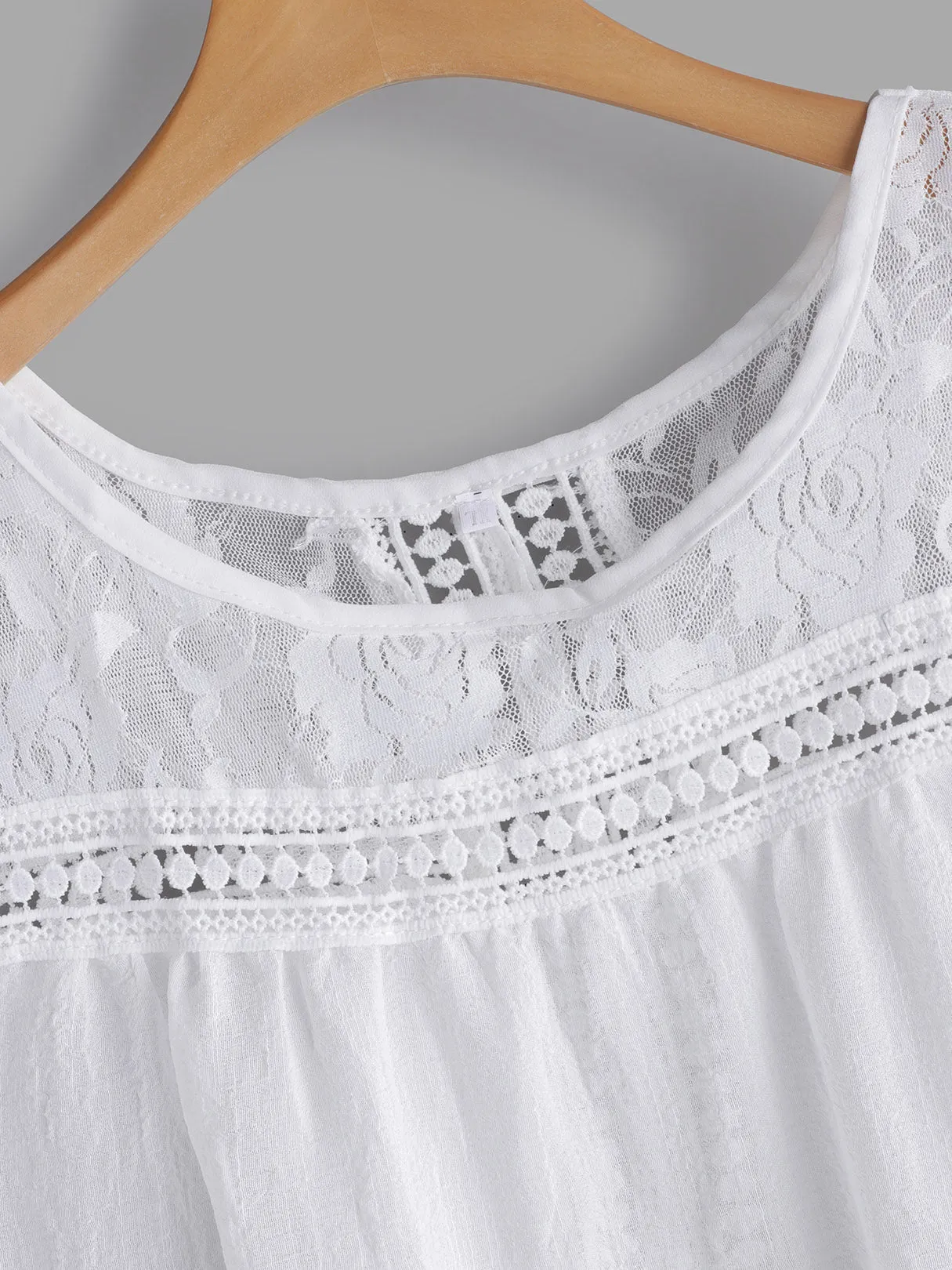 OEM ODM Round Neck Lace Hollow Sleeveless Slit Hem Plus Size Tops