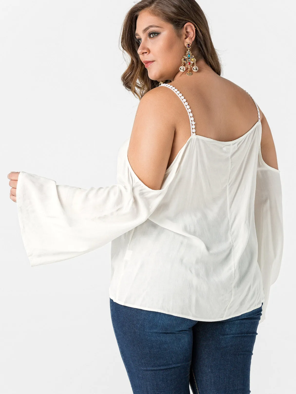 OEM ODM V-Neck Cold Shoulder Plain Crochet Lace Embellished Long Sleeve White Plus Size Tops