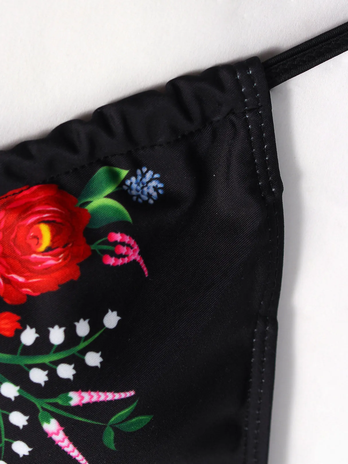 OEM ODM V-Neck Floral Print Embroidered Sleeveless Black Plus Size Swimwear