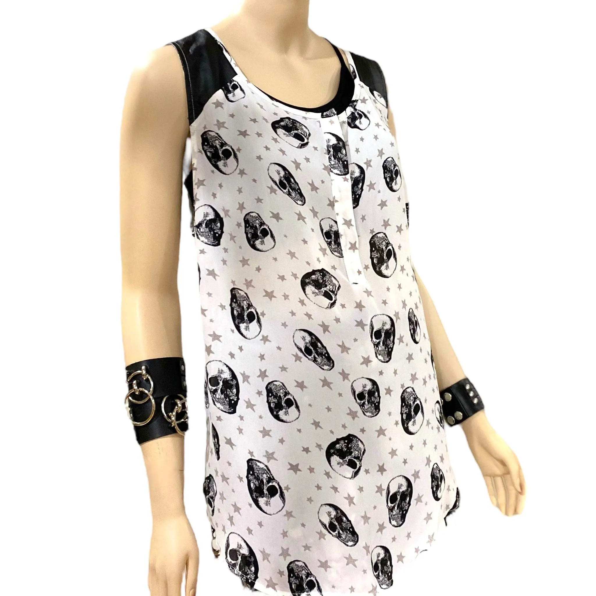 Plus Graphic Stars Black Skulls Tank Top