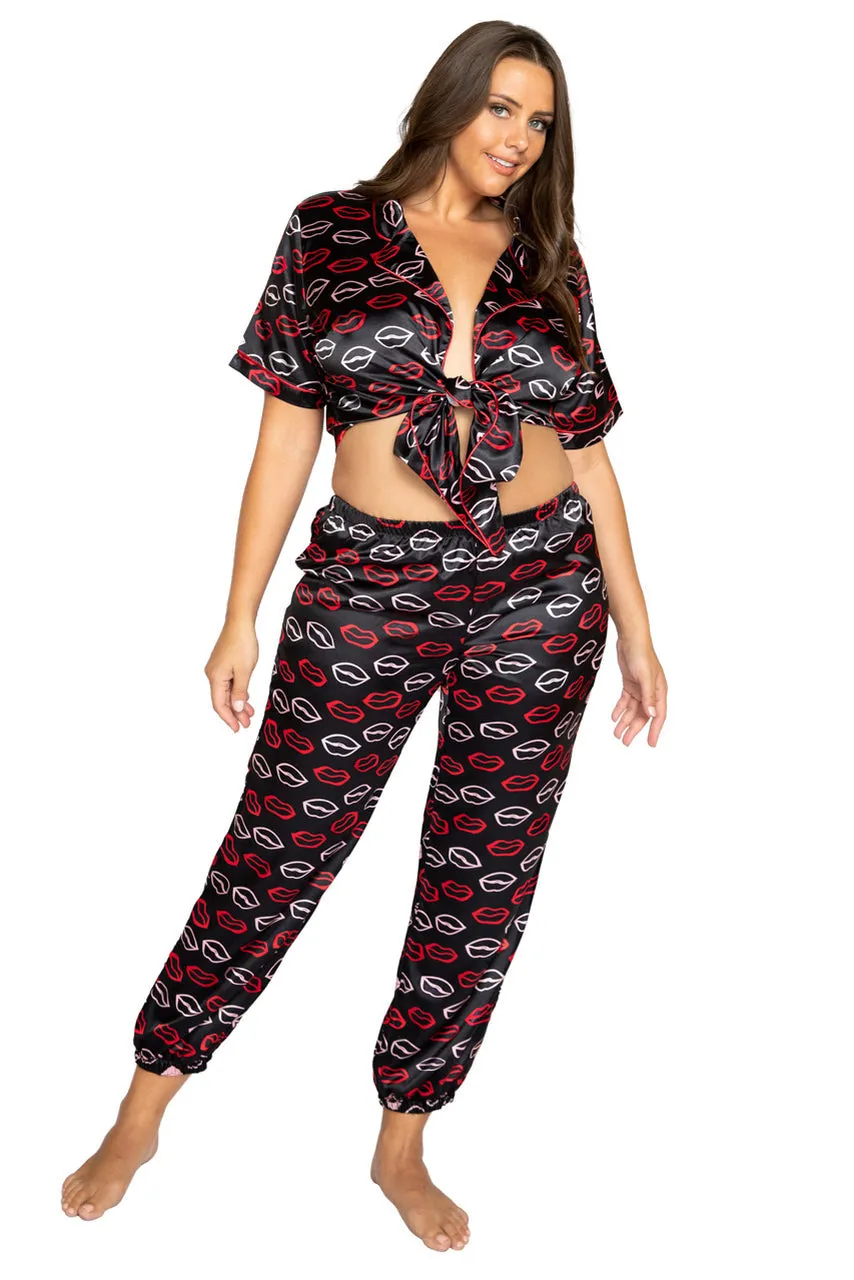 Plus Size Lip Print Pajama Set