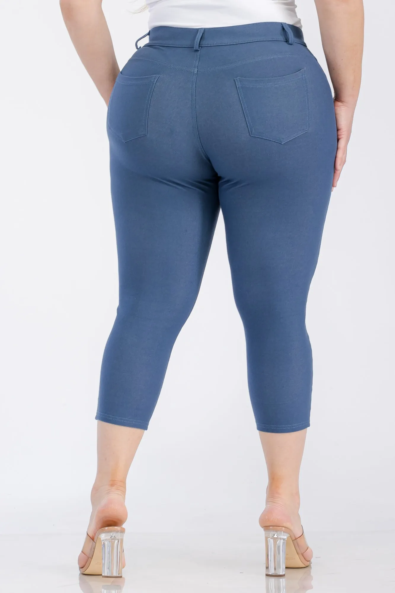 Plus Size Nelly Classic 5 Pocket Capri Jegging