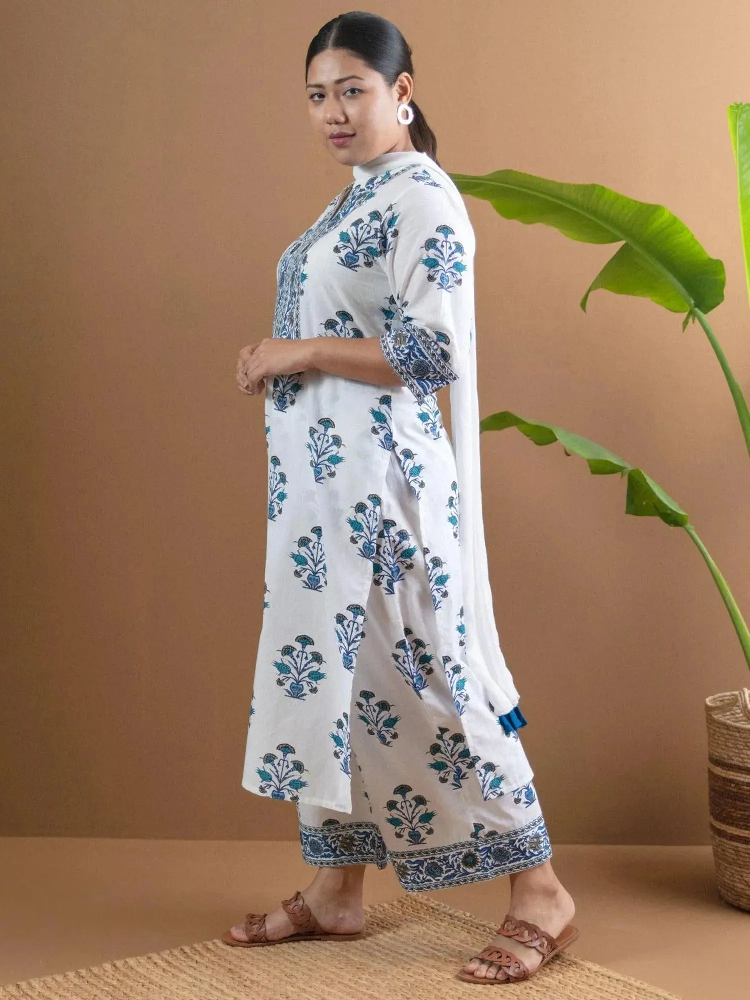 Plus Size Off-White Printed Cotton Straight Kurta With Palazzos & Dupatta