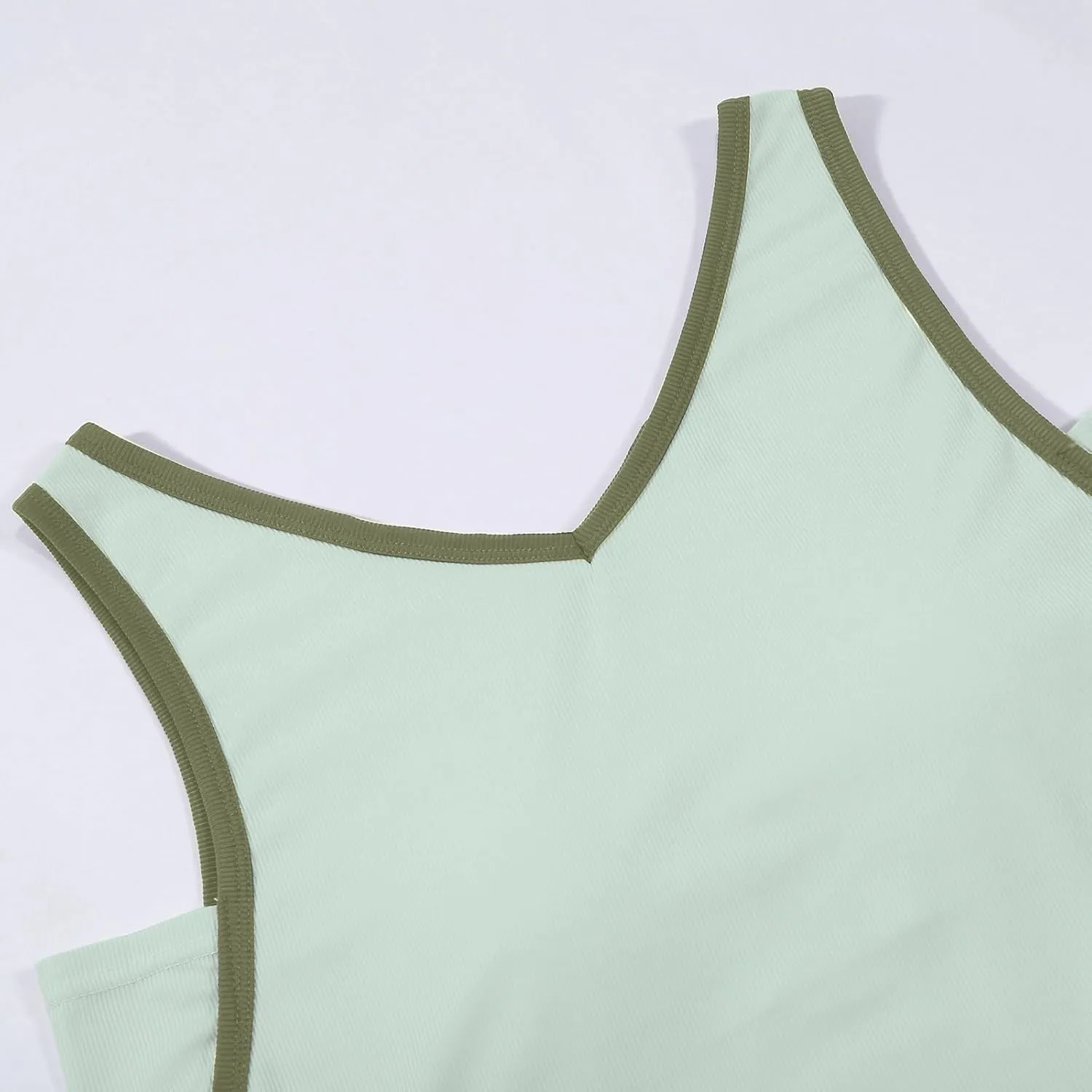 Tank Top with Built in Bra Shorts Pajama Set for Women Summer Ice Silk 2 Piece Loungewear Sleeveless Pajamas Set