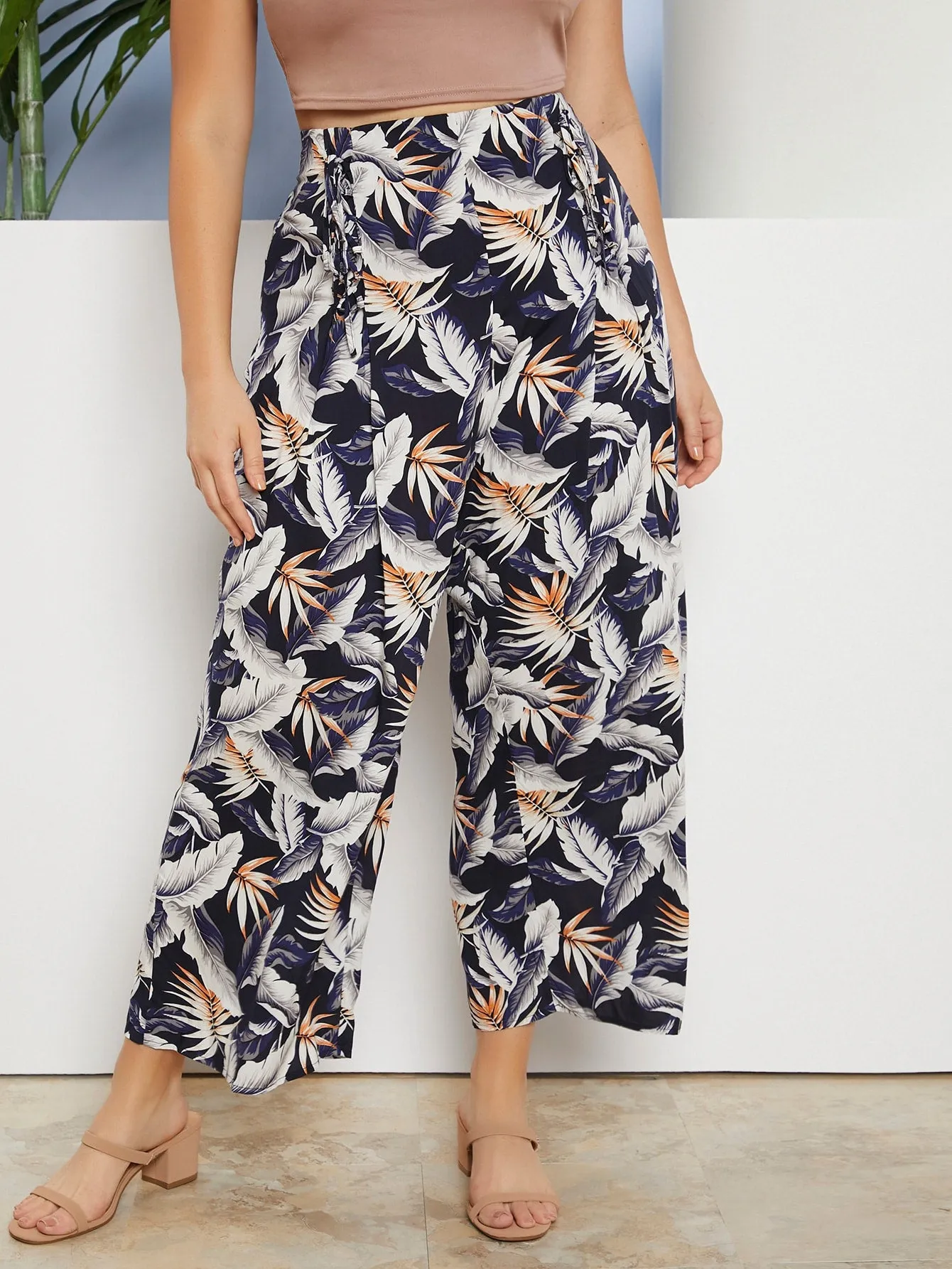 Tropical Cropped Plus Size Pants