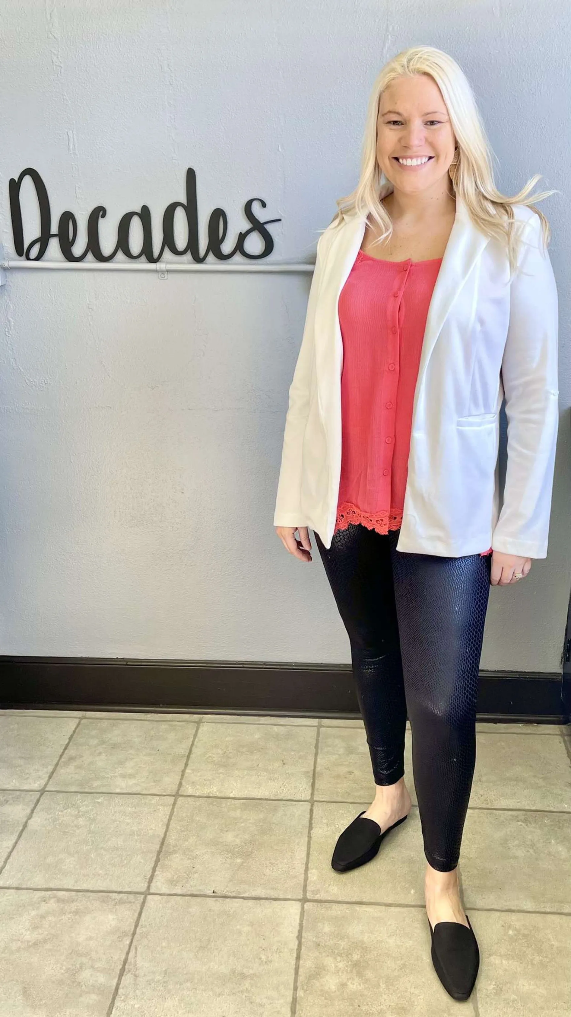 WHITE BIRCH- Long Sleeve Solid Knit Blazer