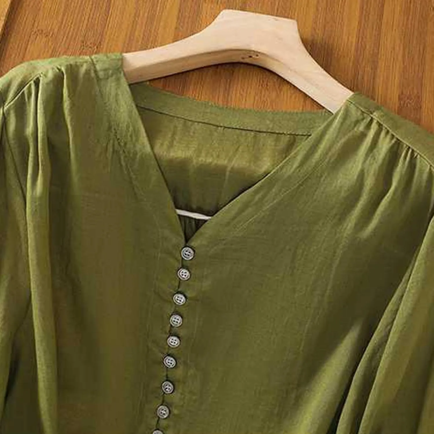 Womens Cute Cotton Linen Shirts Summer Cotton 3/4 Sleeve Tops Button Down V Neck Short Tees Casual Vacation Blouse